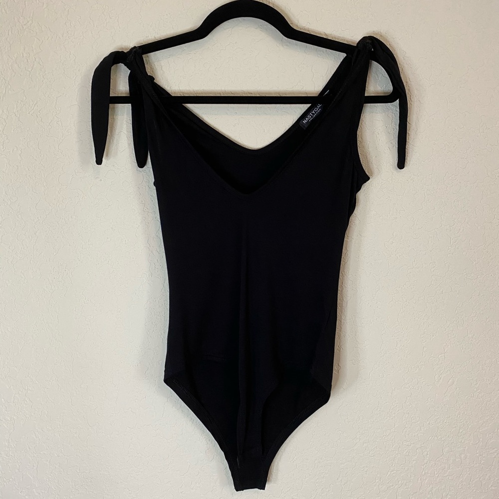 Plunging tie bodysuit